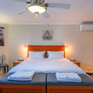 Pro Moni's Muizenberg